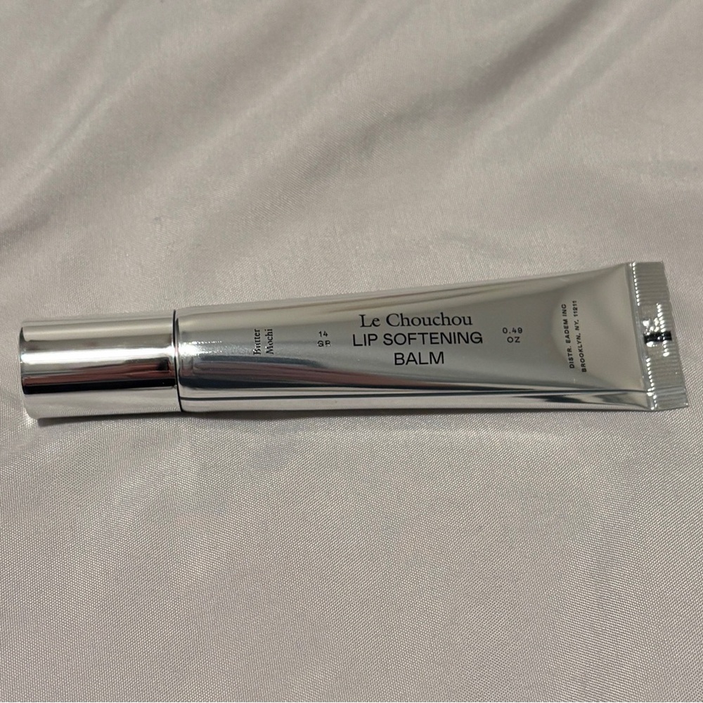 EADEM Le Chouchou Exfoliating + Softening Peptide Lip Balm - Butter Mochi - Picture 7 of 7